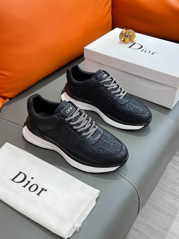 DIOR Men's Shoes 453